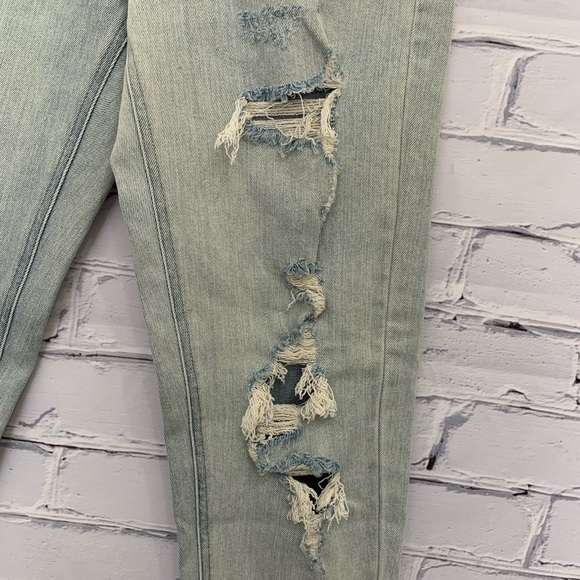 Wild fable Ripped light washed ripped jeans - Picture 4 of 5